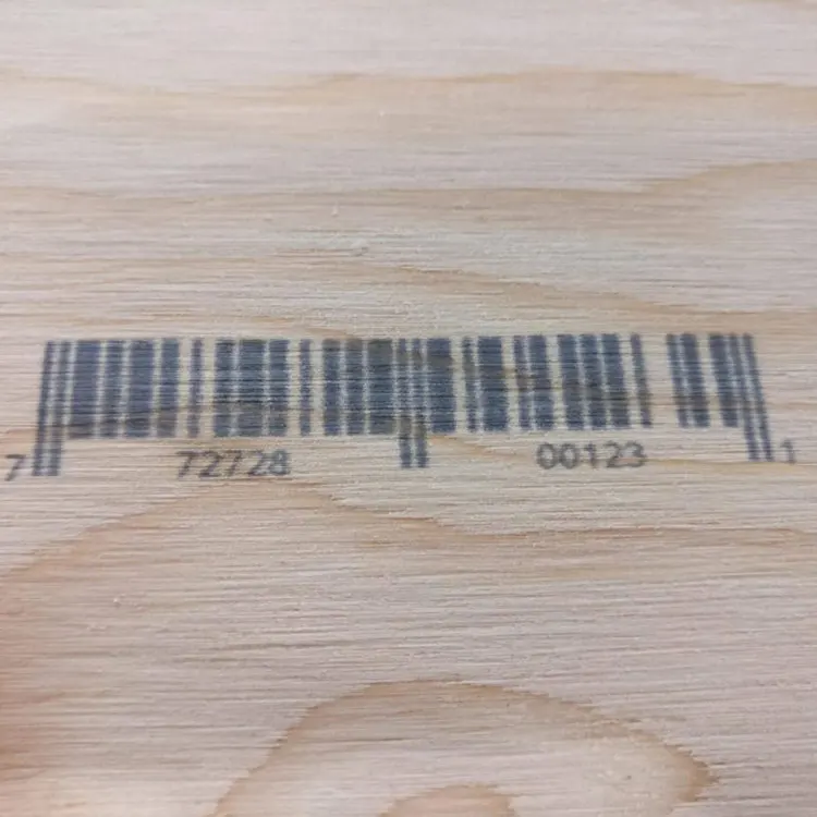Träplatta med streckkod